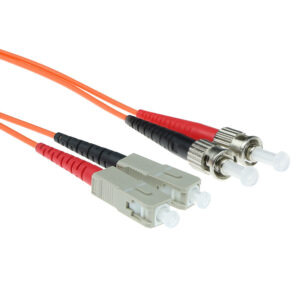 Cable de fibra óptica 50/125 OM2 Multimodo Dúplex LSZH Conector SC/ST - 0.5m