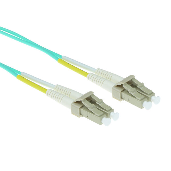 Cable de fibra óptica 50/125 OM3multimodo Dúplex LSZH Conector LC - 2.50m