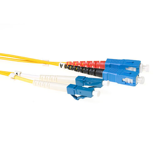 Cable de fibra óptica 9/125 OS2 Monomodo Dúplex LC/SC - 3m