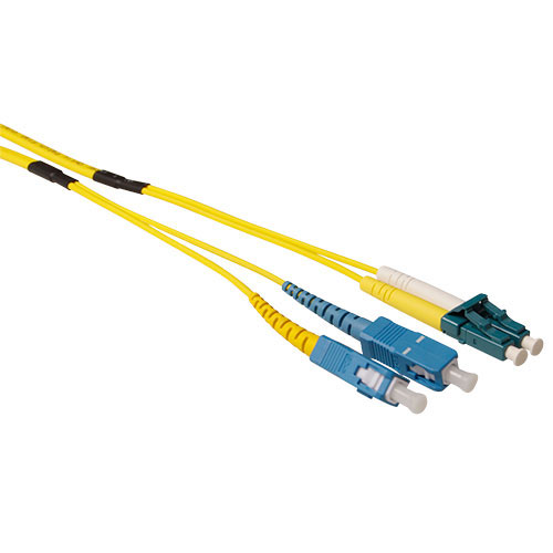 Cable de fibra óptica reforzado 9/125 OS2 Monomodo Dúplex LSZH Conector LC/SC - 10m
